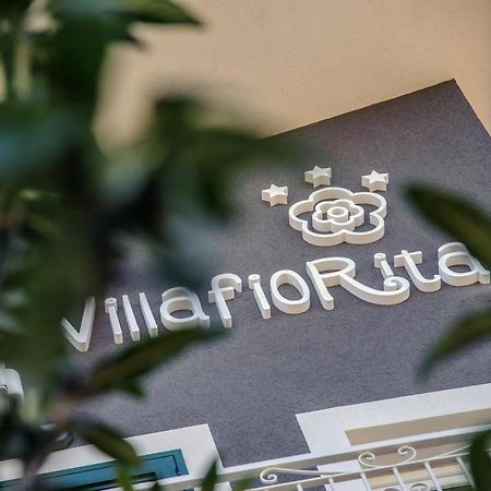 B&B Villa Fiorita 피아차암머리나 외부 사진